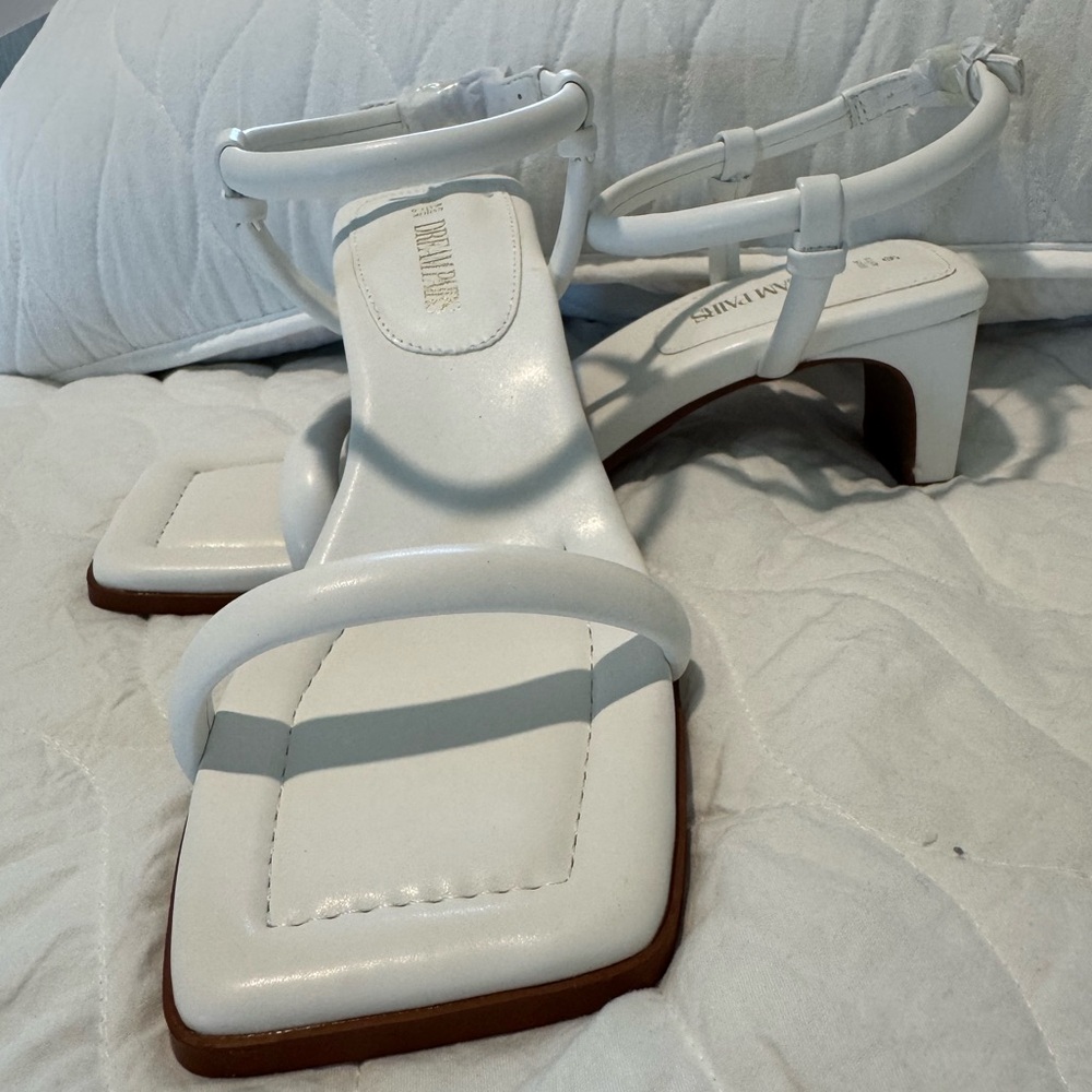 NWT Dream Pairs White Strappy Heels - Picture 10 of 13